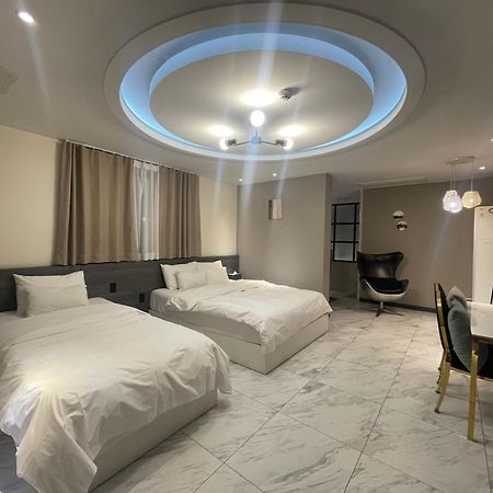 צ'אונן Knox Hotel מראה חיצוני תמונה