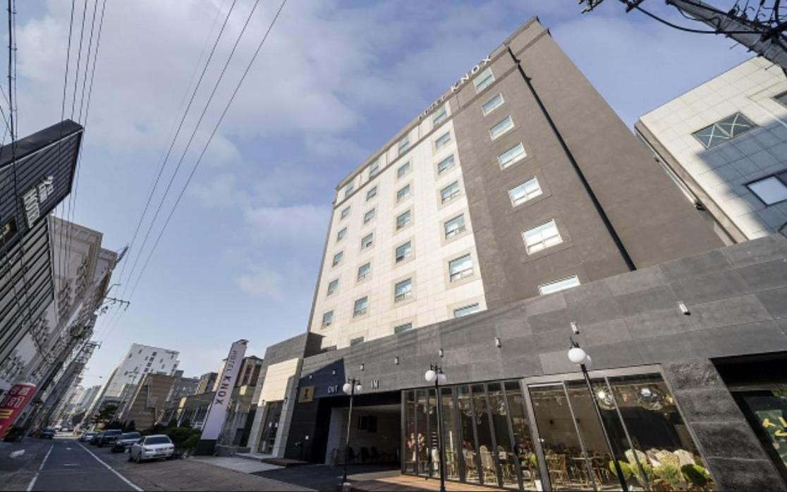 צ'אונן Knox Hotel מראה חיצוני תמונה