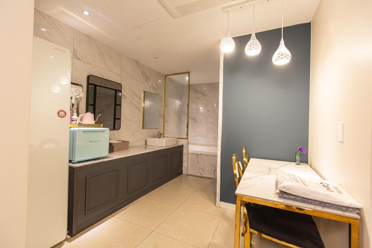 צ'אונן Knox Hotel מראה חיצוני תמונה