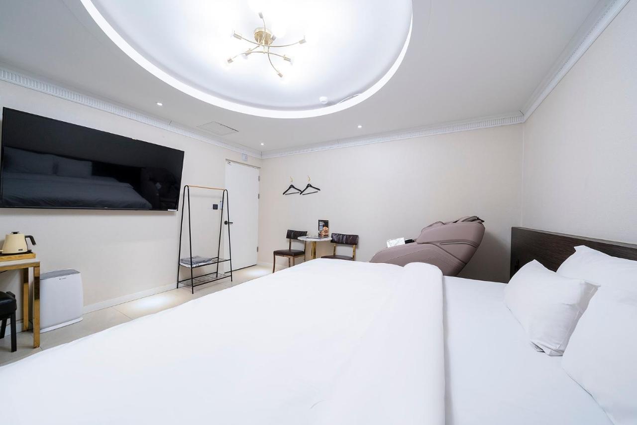 צ'אונן Knox Hotel מראה חיצוני תמונה