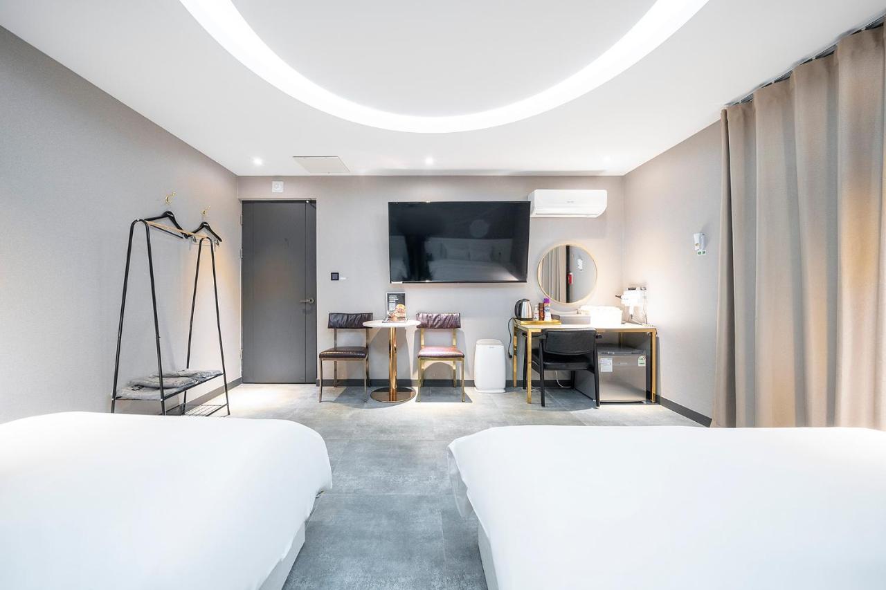 צ'אונן Knox Hotel מראה חיצוני תמונה