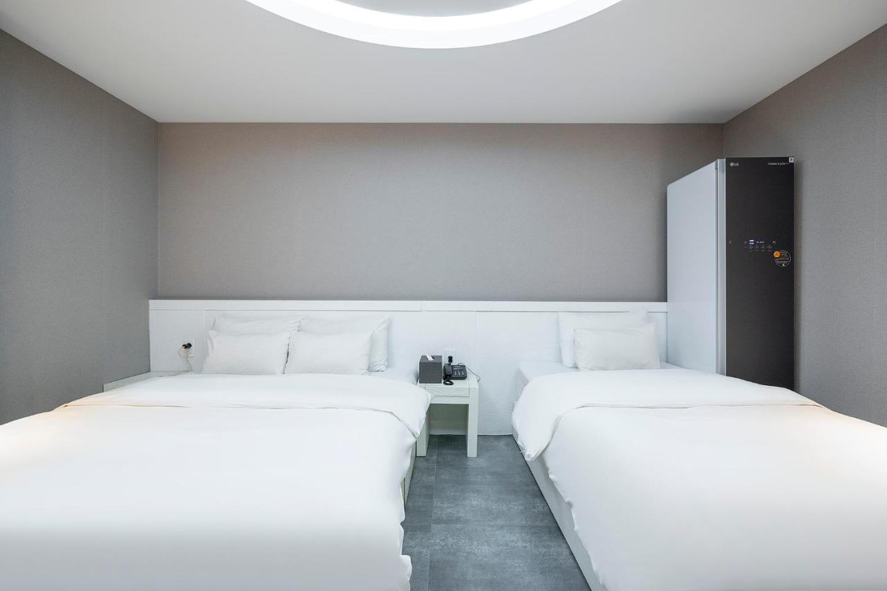 צ'אונן Knox Hotel מראה חיצוני תמונה