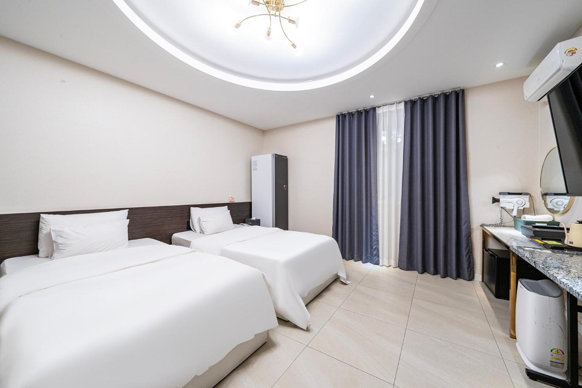 צ'אונן Knox Hotel מראה חיצוני תמונה